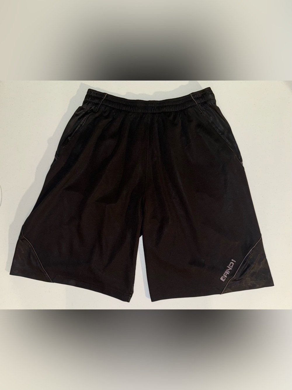 AND1 Black Silhouette Pattern Basketball Shorts Men’s Size Large